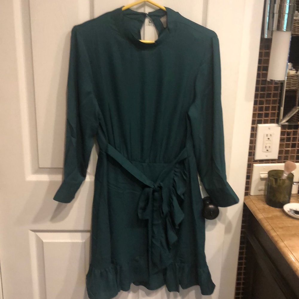 NWT green ruffled dress